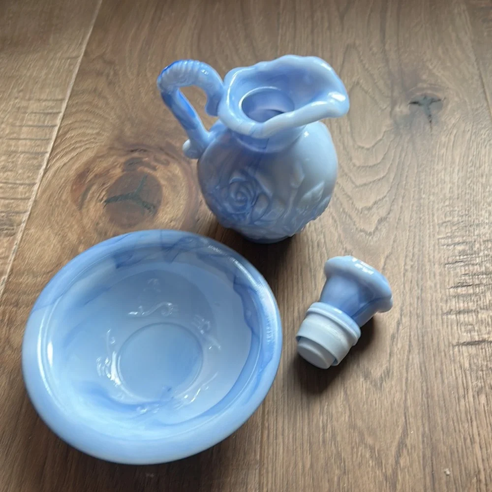 Vintage May 1978 Avon Victorian Bubble Bath Perfume Pitcher Soap Dish Set Blue